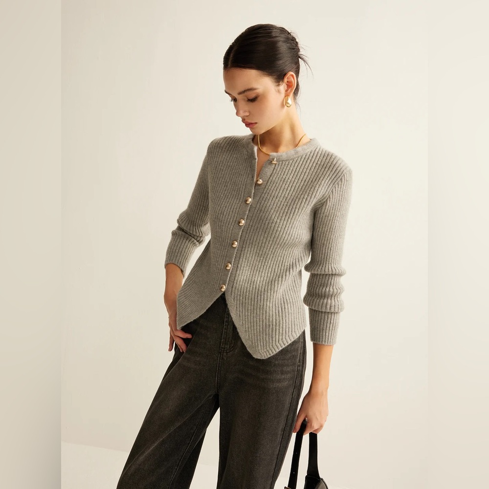 COMMENSE Button Down Split Cardigan - size XSmall - Picture 3 of 7